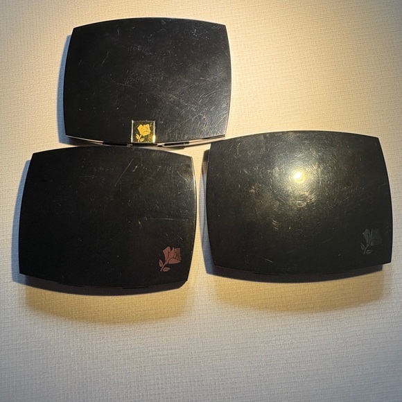 Lancome Blush and Eyeshadow Palettes with Warm Tones - Picture 7 of 7